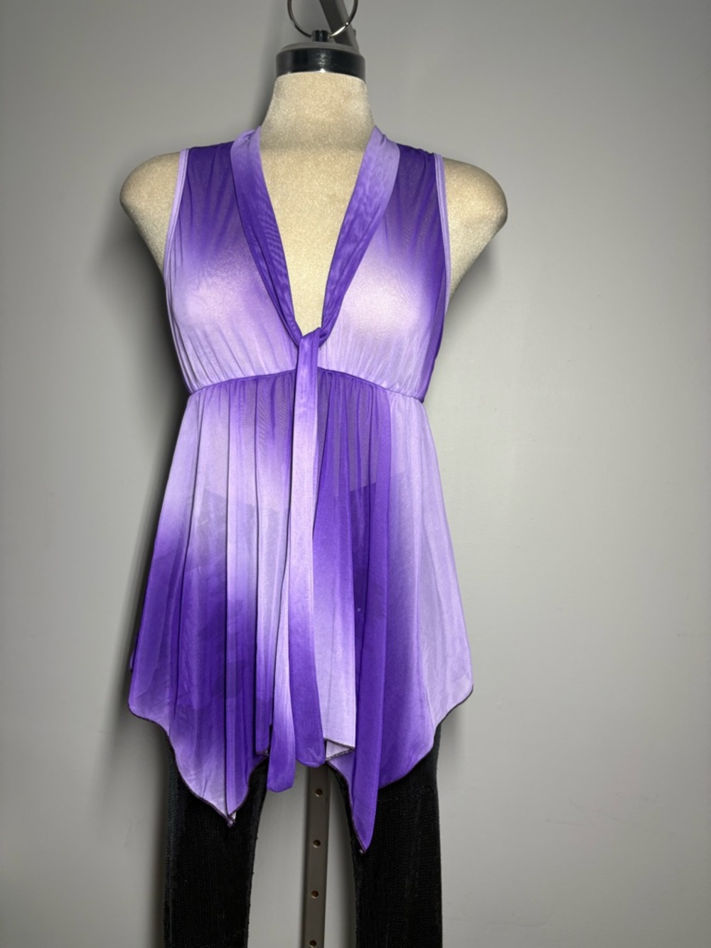 Suzy Shier Purple Ombre Tie-Front V-Neck Camisole Top size S